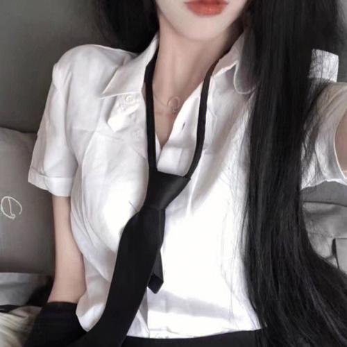 蕾哈娜内衣秀